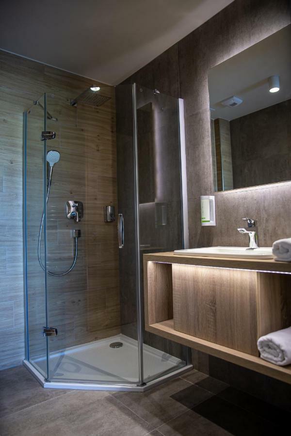 מישקולץ Lignum Hotel מראה חיצוני תמונה